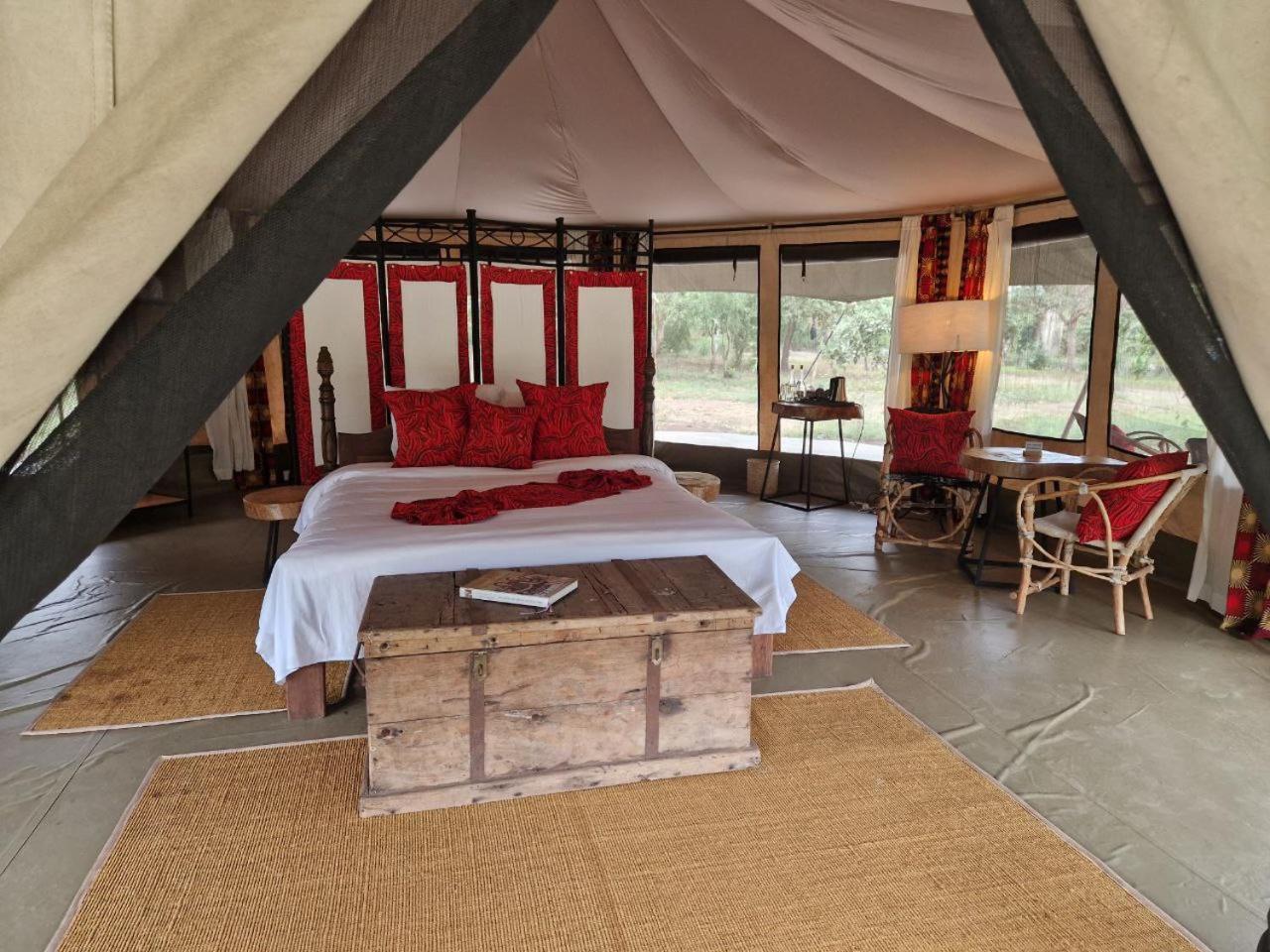 Dolly Farm & River Camp, Luxury Tents Usa River Exterior foto